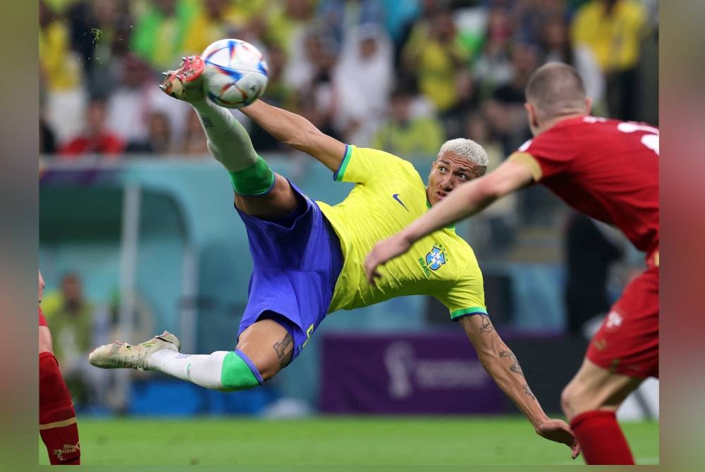 Richarlison melakukan sepakan akrobatik ketika berdepan Serbia dalam aksi Kumpulan G Piala Dunia 2022 di Stadium Lusail pada 24 November lalu.