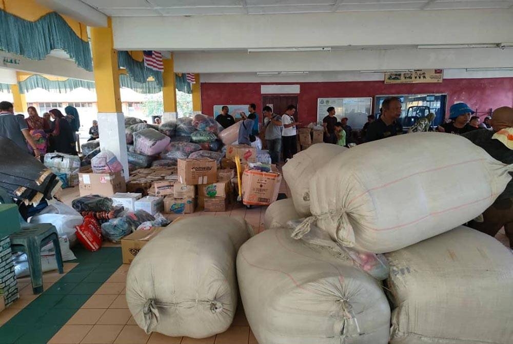 Misi Bantuan Banjir: Telekung, Sejadah Paling Banyak Diterima - Sinar ...