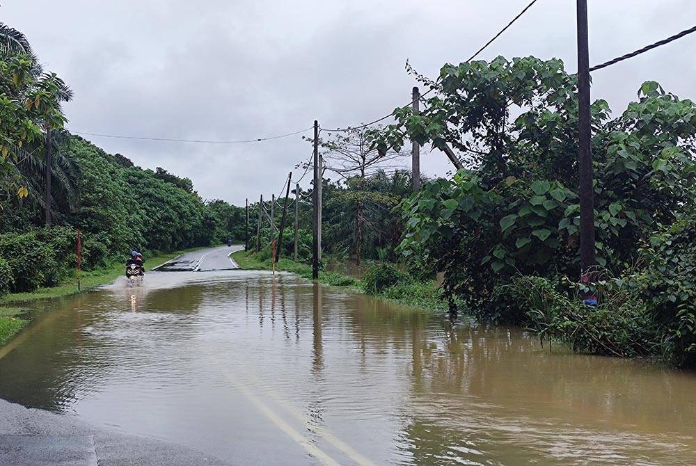 Keadaan banjir di Besut tidak berubah dengan sebuah pusat pemindahan sementara (PPS) masih beroperasi di daerah itu setakat jam 8 pagi Rabu.