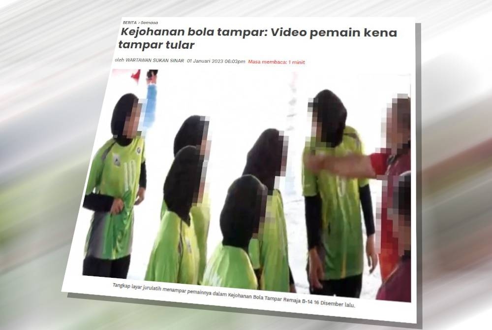 Tular video seorang jurulatih yang bertindak menampar dua pemain bola tampar perempuan.