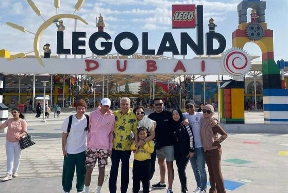 Ismail Sabri berkongsi gambar percutian bersama keluarga di Legoland, Dubai, UAE