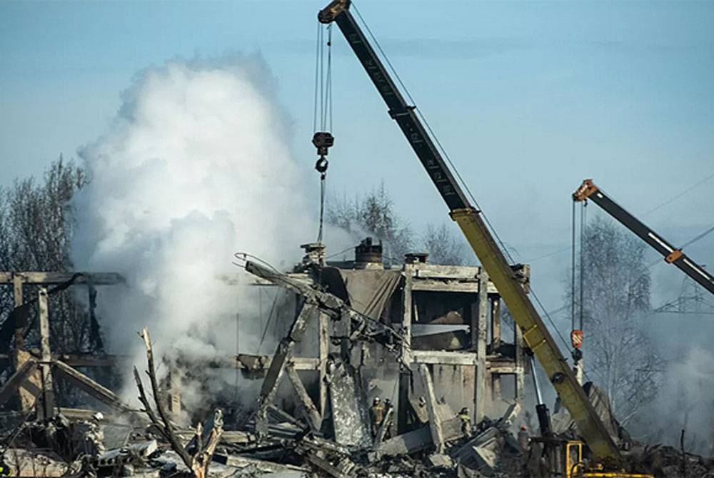 Serangan misil dilancarkan Ukraine turut menyebabkan kemusnahan besar. - Foto: Agensi