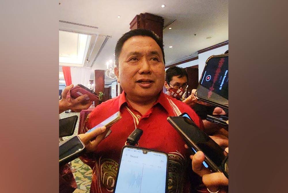 Matbali ketika ditemui pemberita selepas hadir pada majlis penyerahan kepala singa kepada masyarakat Tiong Hua Sabah pada Khamis.