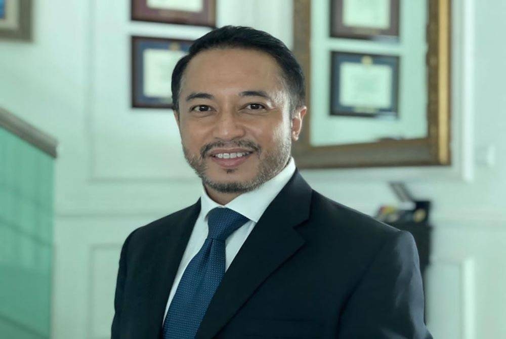 Isham Jalil, Selangor Barisan Nasional information chief.