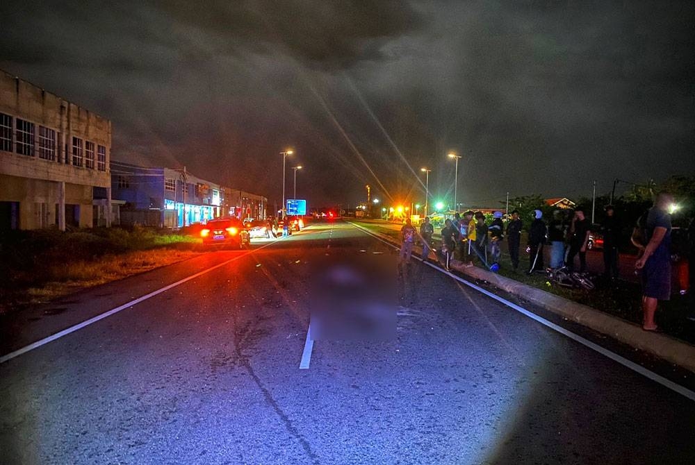 Seorang pelajar maut selepas motosikal ditungganginya terlanggar kerbau di KM 4 Jalan Pekan-Nenasi-Rompin pada Ahad.
Pix ihsan PDRM