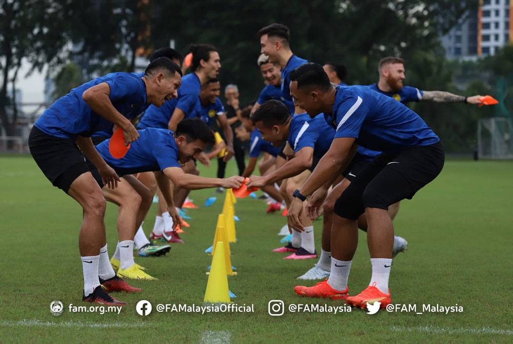 Skuad Harimau Malaya bakal berdepan ujian getir menentang Thailand dalam aksi separuh akhir kedua Piala AFF 2022 di Stadium Thammasat, Bangkok pada Selasa.
Foto: FB FAM