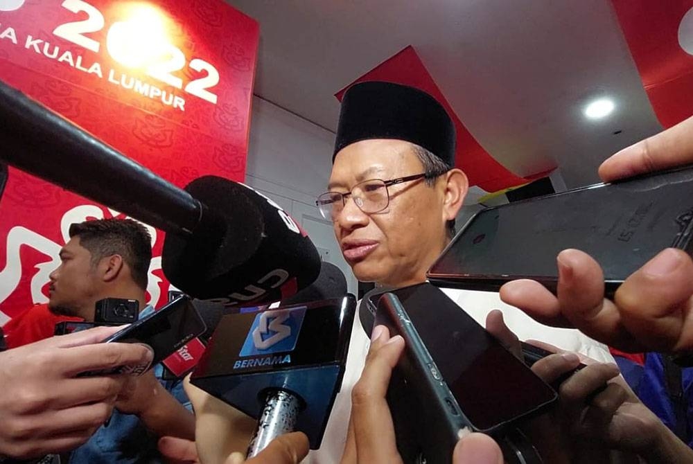 Ahmad Shabery ketika ditemui petugas media selepas PAU 2022 pada Sabtu.