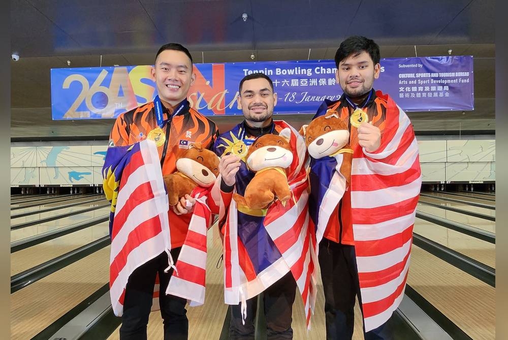 Dari kiri: Timmy, Ahmad Muaz dan Rafiq Ismail. - Foto Bowling Malaysia