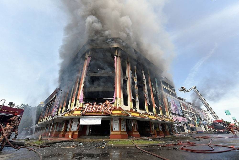 Wisma Jakel terbakar dua kali pada 1 dan 3 Januari lepas membabitkan anggaran kerugian hampir RM100 juta.