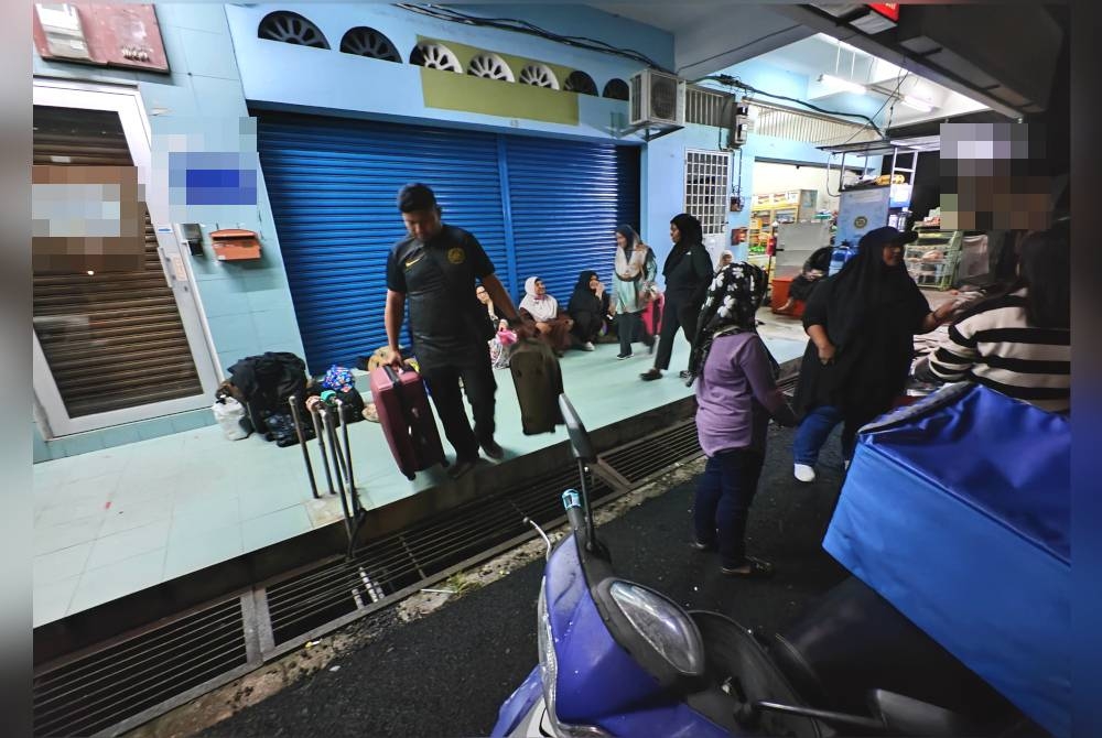 Peserta rombongan terpaksa pulang hampa.