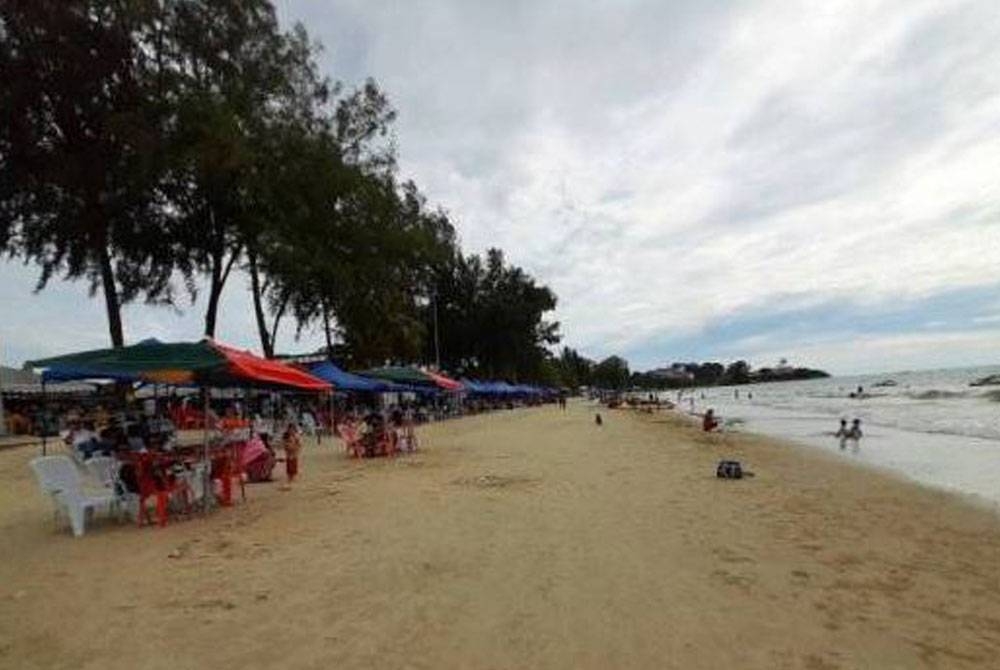 Polis menjangkakan kira-kira 25,000 jumlah kenderaan memasuki Port Dickson pada minggu ini sempena cuti Tahun Baharu Cina. - Gambar hiasan