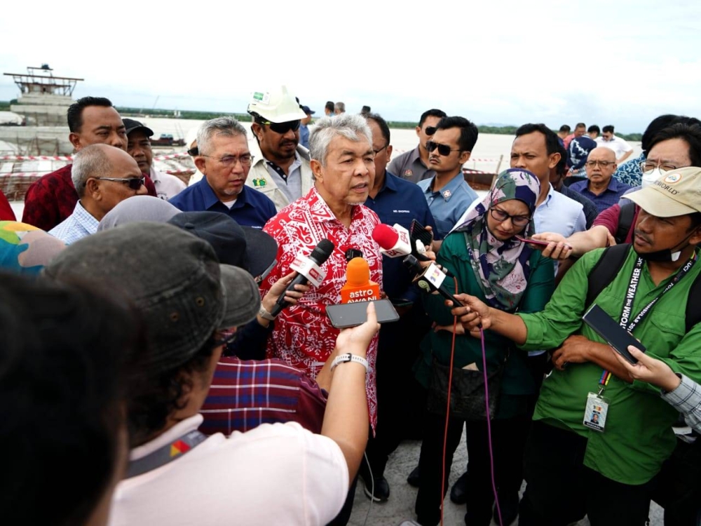 Ahmad Zahid ketika ditemui pemberita pada Isnin.