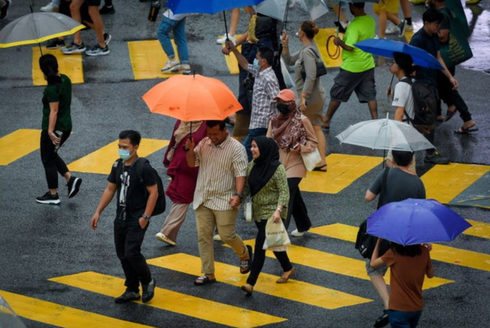 Amaran hujan berterusan di Kelantan, Terengganu, Pahang dan Johor bermula Jumaat sehingga Isnin depan. - Foto hiasan/Bernama