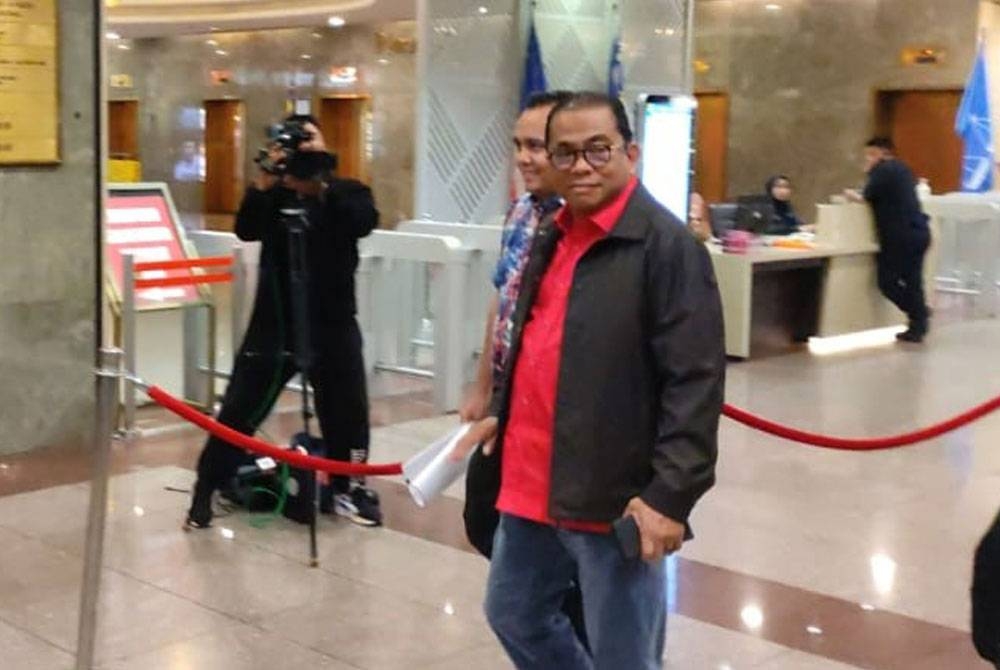 Mohamed Khaled tiba di Menara Dato Onn, WTC bagi menghadiri Mesyuarat Majlis Kerja Tertinggi (MKT) parti pada Jumaat.