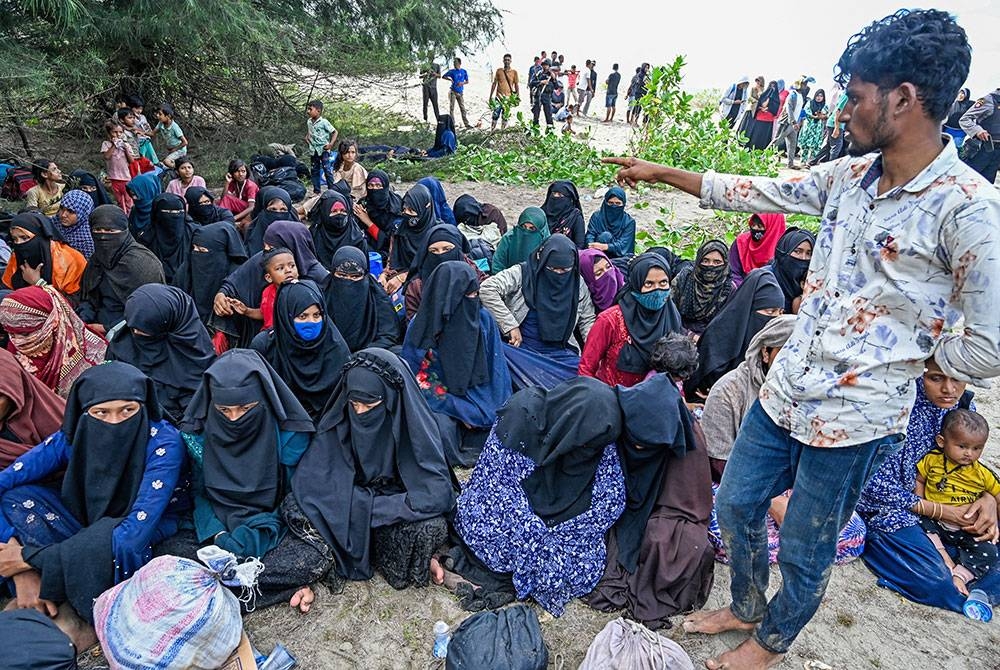 Pendaratan bot Rohingya di pantai Lamnga pada 8 Januari lalu dipenuhi wanita dan kanak-kanak.