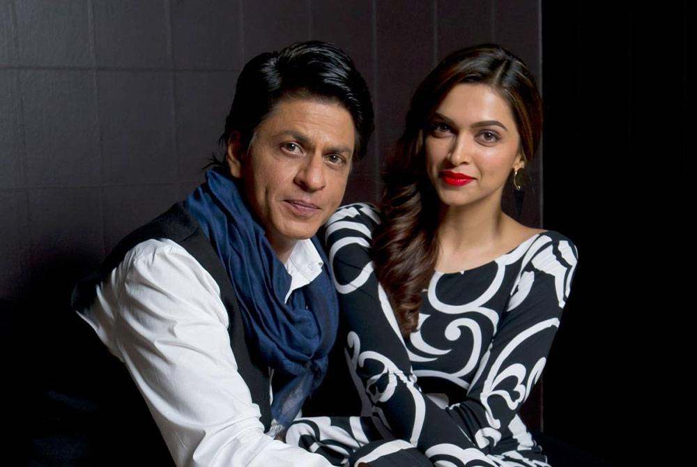 SRK digandingkan bersama Deepika Padukone. - Foto Agensi