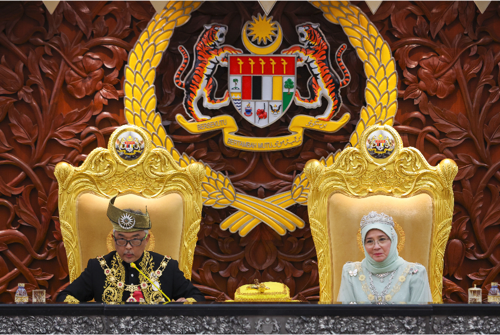 Yang di-Pertuan Agong Al-Sultan Abdullah Ri&#039;ayatuddin Al-Mustafa Billah Shah berkenan menyampaikan Titah Diraja pada Istiadat Pembukaan Mesyuarat Pertama Penggal Kedua, Parlimen ke-15 di Bangunan Parlimen