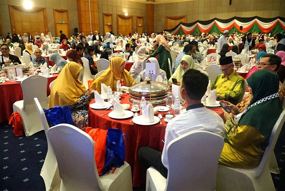 Lebih RM50,000 dana berjaya dikumpul menerusi Majlis Makan Malam Gala Amal Persidangan Antarabangsa Palestin Kuala Lumpur.