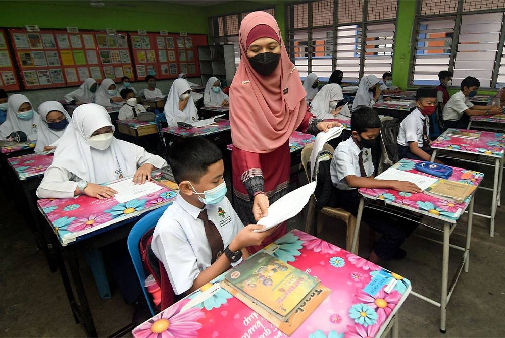 KPM telah mengenal pasti sebanyak 830 sekolah yang memerlukan penggantian atau pembangunan semula blok bangunan daif berdasarkan analisis skor gred impak pada skala enam dan tujuh. - Gambar hiasan