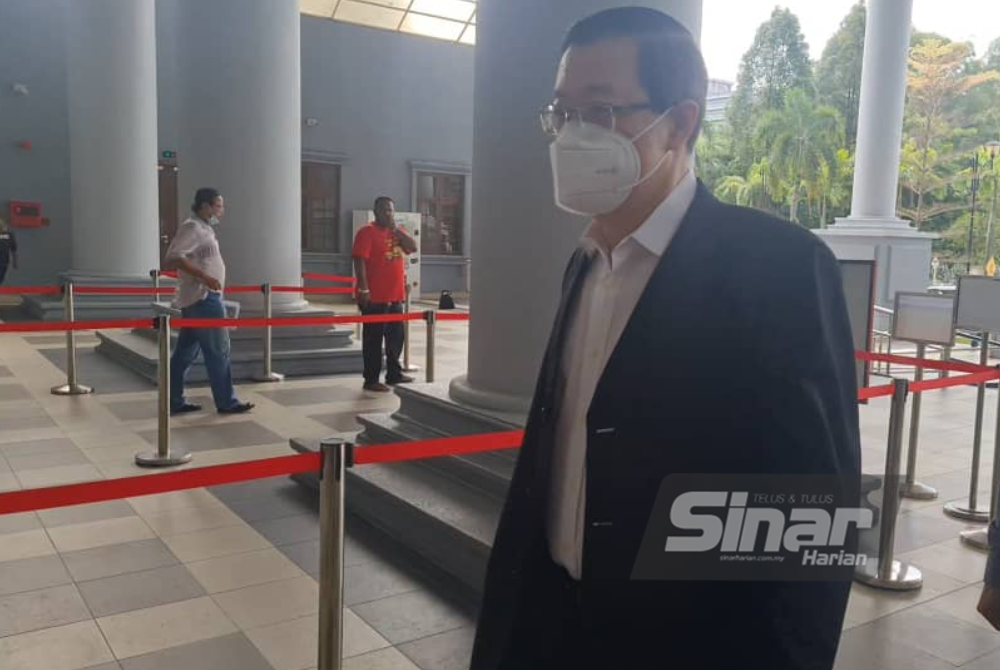 Guan Eng hadir di Mahkamah Sesyen Kuala Lumpur pada Rabu bagi prosiding pendengaran permohonan untuk memperoleh laporan forensik perbualan WhatsApp membabitkan dua ahli perniagaan.