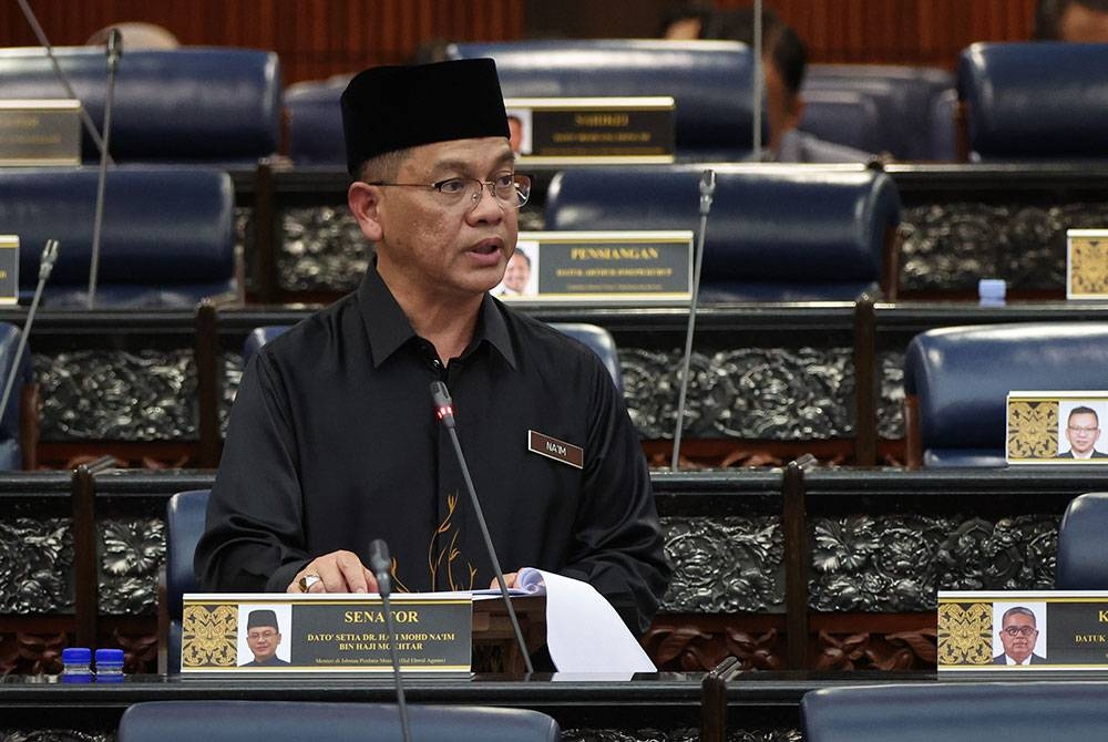 Mohd Na`im ketika menggulung perbahasan Titah Diraja bagi Kementerian pada Mesyuarat Pertama Penggal Kedua Parlimen ke-15 di Bangunan Parlimen pada Khamis. - Foto Bernama