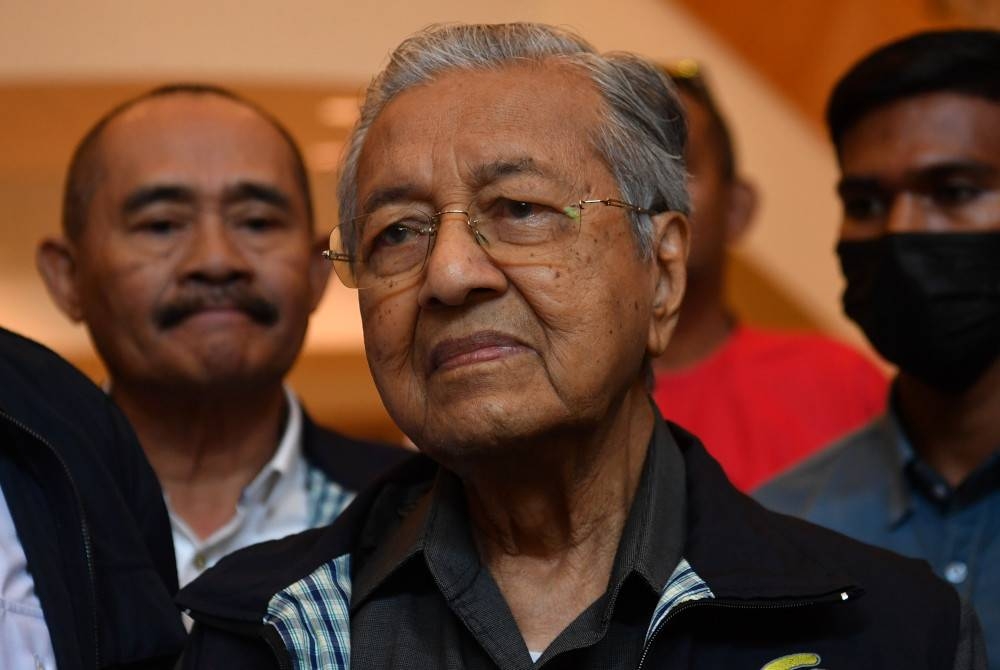 Dr Mahathir - Foto fail Bernama