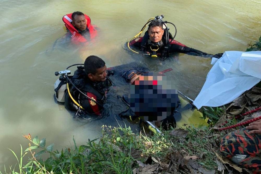 Mangsa ditemukan lemas 15 meter dari lokasi terjatuh di Sungai Tambun Tulang, Arau pada Ahad. - Foto: Polis