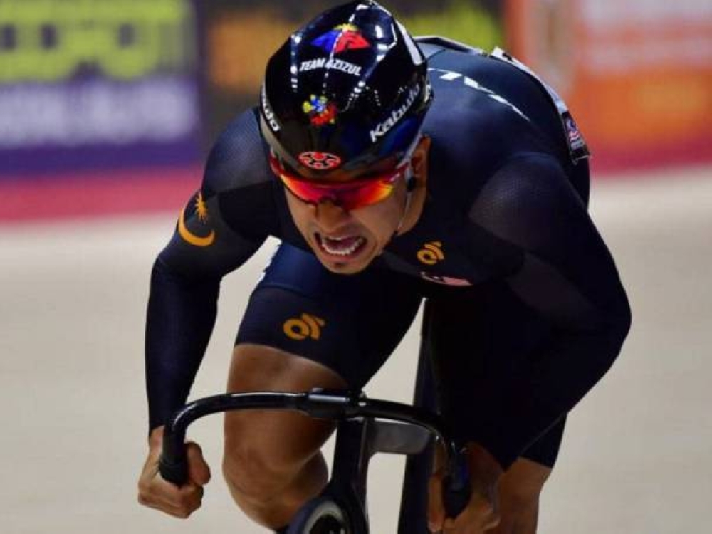 Cabaran Azizulhasni dalam acara pecut di Kejohanan Piala Negara-Negara Kesatuan Berbasikal Antarabangsa (UCI) terhenti di peringkat suku akhir pada Ahad.