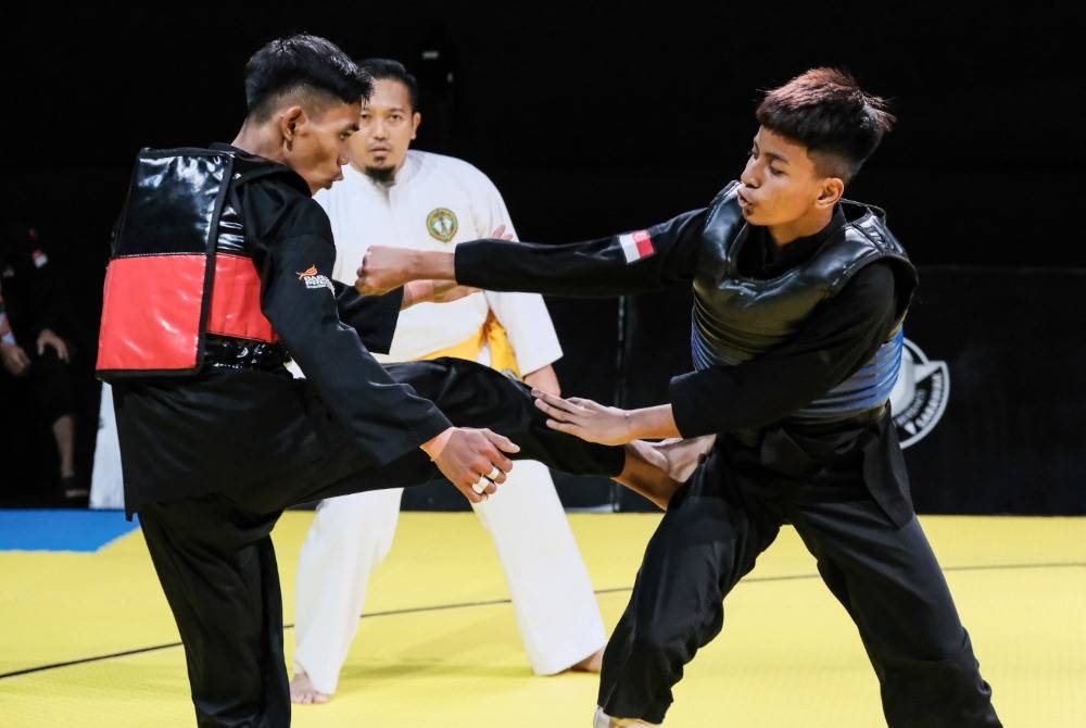 Pesilat Sarawak ‘terbang tinggi’ di Kuching