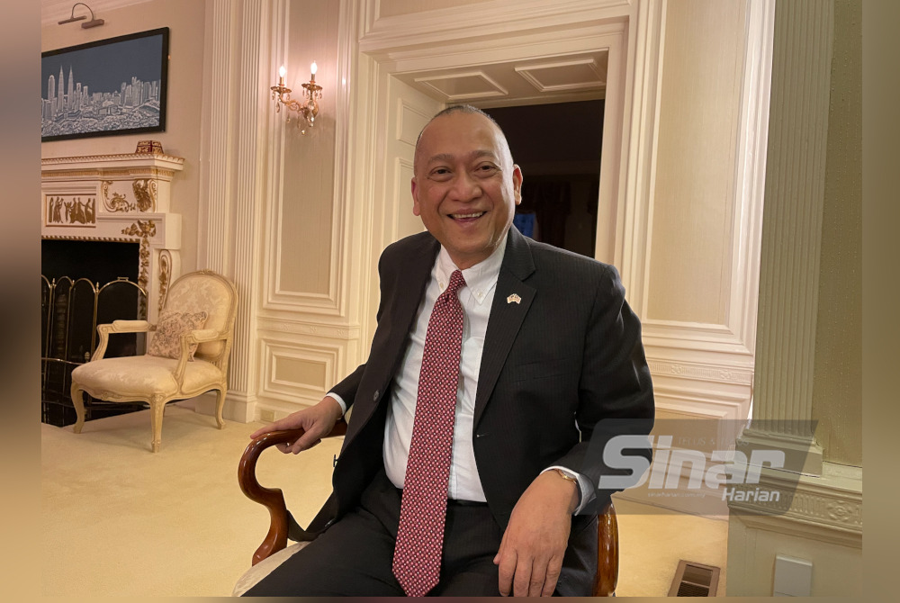 Nazri ketika sesi temubual eksklusif bersama Sinar Daily. - Foto TASNIM LOKMAN