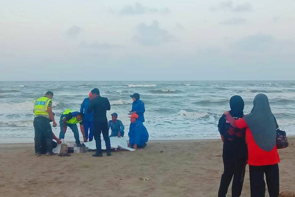 Seorang kanak-kanak lelaki berusia 11 tahun ditemukan lemas ketika sedang mandi manda bersama sepupu dan rakannya di Pantai Damat, Bachok pada Isnin.