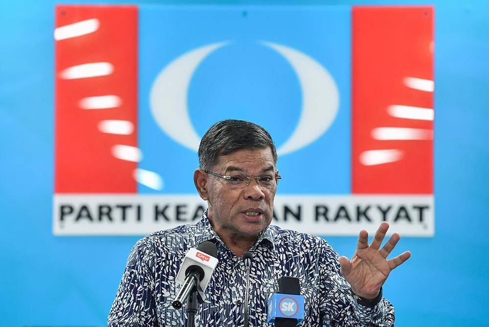 Saifuddin Nasution bercakap ketika sidang media di Ibu Pejabat PKR pada Khamis. - Foto Bernama.