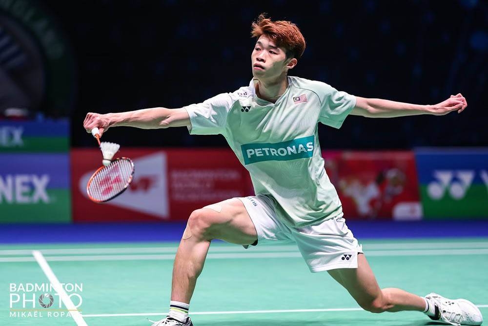 Tze Yong mencipta kejutan apabila menewaskan Axelsen dalam aksi pusingan kedua Seluruh England 2023 di Birmingham pada Khamis.