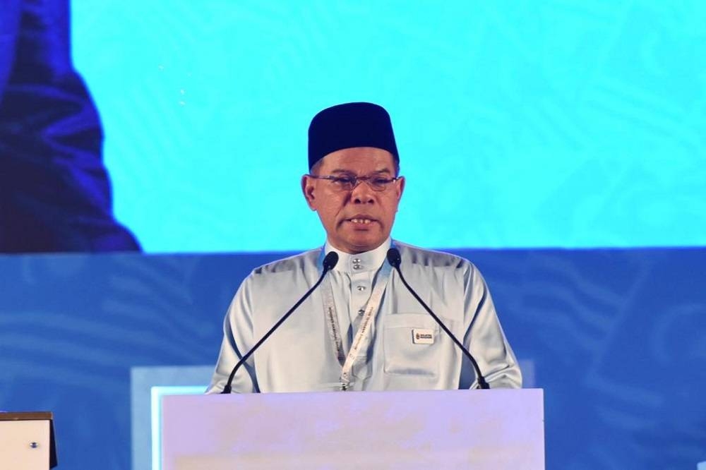 Saifuddin Nasution ketika menyampaikan ucapan aluan pada Kongres Nasional PKR di Stadium Melawati pada Sabtu. - Foto SINAR HARIAN/ Mohd Rafiq Redzuan Hamzah.