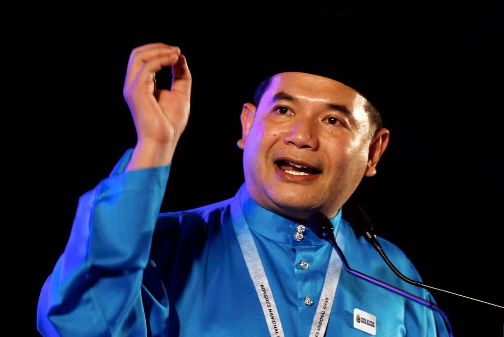 Rafizi menyampaikan ucapan penggulungan Kongres Nasional Khas 2023 di Stadium Malawati hari ini. - Foto Bernama