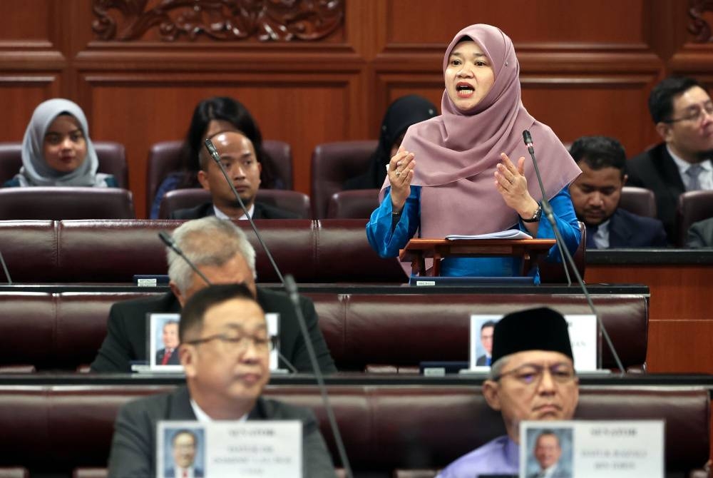 Fadhlina pada Persidangan Dewan Negara di Bangunan Parlimen hari ini. Foto Bernama