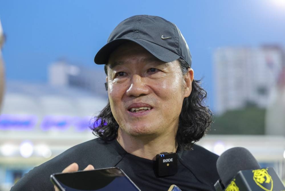 Pan-gon ketika ditemui pengamal media pada sesi latihan Pasukan Harimau Malaya menjelang perlawanan persahabatan menentang Turkmenistan dan Hong Kong di Pusat Latihan JDT pada Sabtu. - Foto Bernama