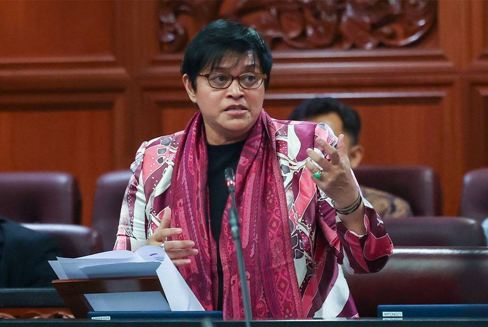 Azalina - Foto Bernama