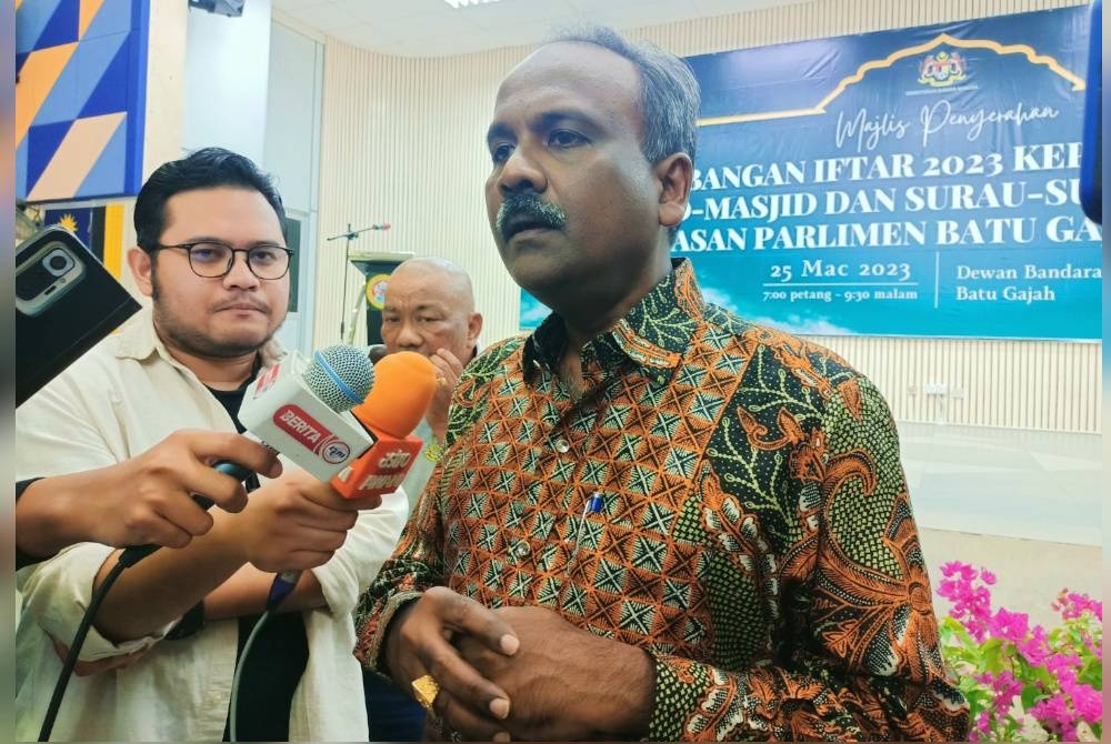 Sivakumar dalam sidang akhbar pada Sabtu.