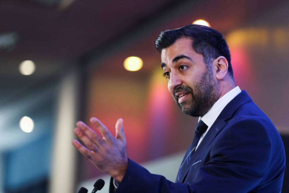 HUMZA YOUSAF. - Agensi