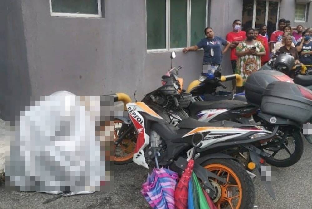 Seorang kanak-kanak perempuan maut dipercayai terjatuh dari tingkat 16 sebuah pangsapuri di Jinjang Utara, Sentul di Kuala Lumpur pada Jumaat.