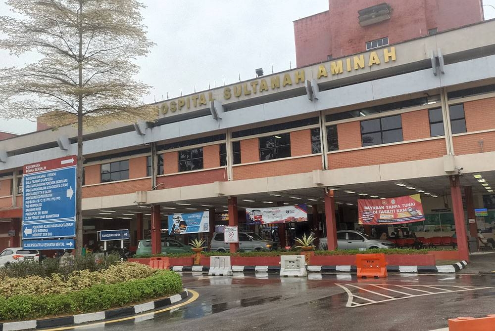 Keadaan di Hospital Sultanah Aminah (HSA) Johor Bahru, tenang pada Isnin.