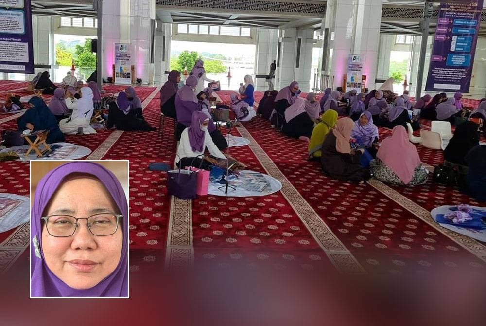 Orang ramai membaca al-Quran ketika penganjuran Malaysia #QuranHour pada 30 Ogos tahun lalu. Gambar kecil: Marhaini