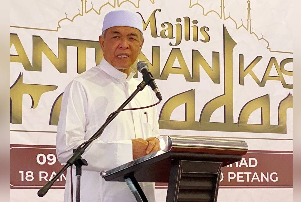 Ahmad Zahid pada Majlis Santunan Kasih Ramadan di Pusat Transformasi Ilmu, Bukit Tiu.