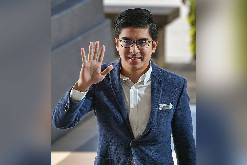 Syed Saddiq ketika hadir ke Kompleks Mahkamah Kuala Lumpur pada Isnin. - Foto Bernama