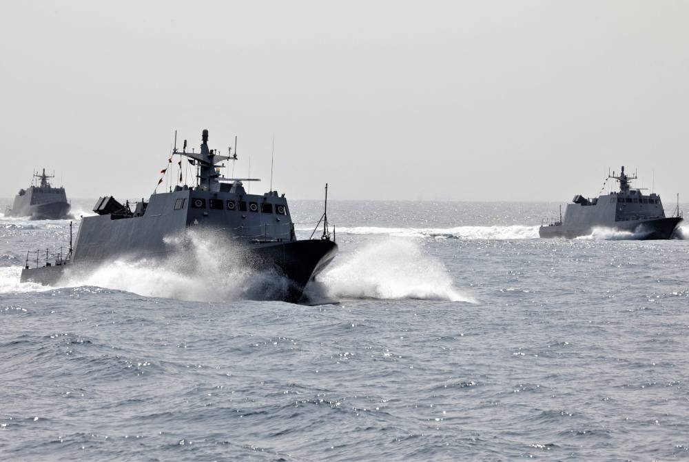 Kapal tentera Taiwan mengambil bahagian semasa latihan ketenteraan di luar pantai pulau tersebut. - AFP