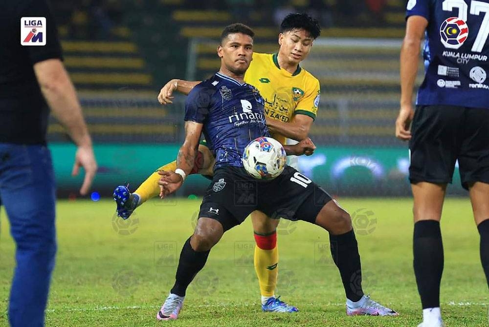 Caion menjaringkan gol kemenangan semasa membantu Kl City menewaskan KDA FC di Stadium Darul Aman pada malam Selasa. FOTO MFL