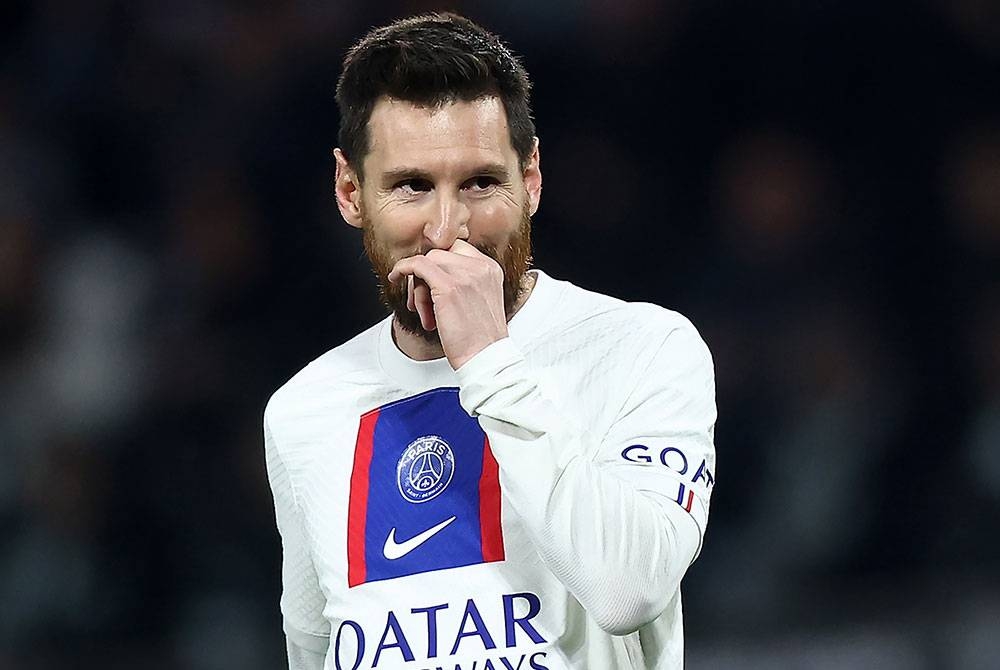 Messi menyertai PSG selepas berhijrah dari Barcelona.