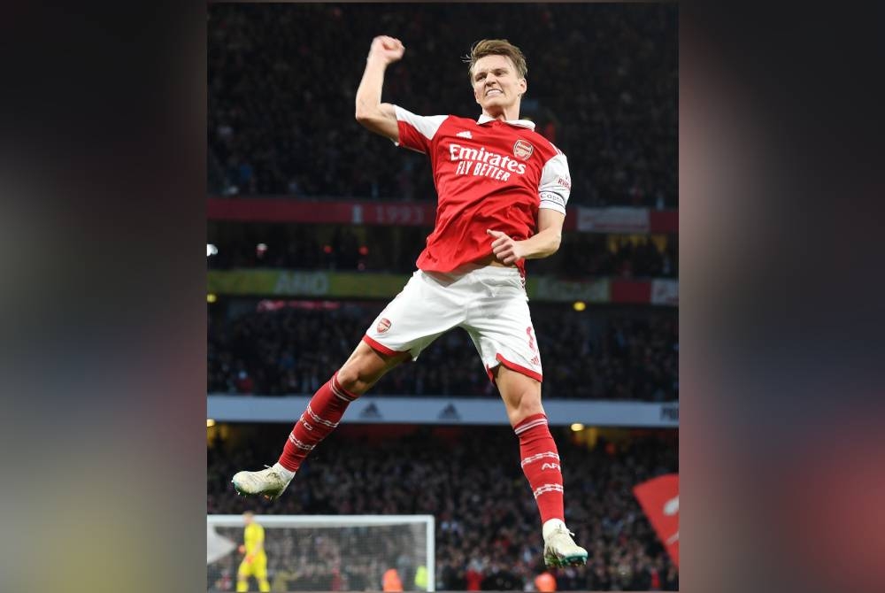 Odegaard antara pencetak gol Arsenal ketika mengalahkan Chelsea di Stadium Emirates.