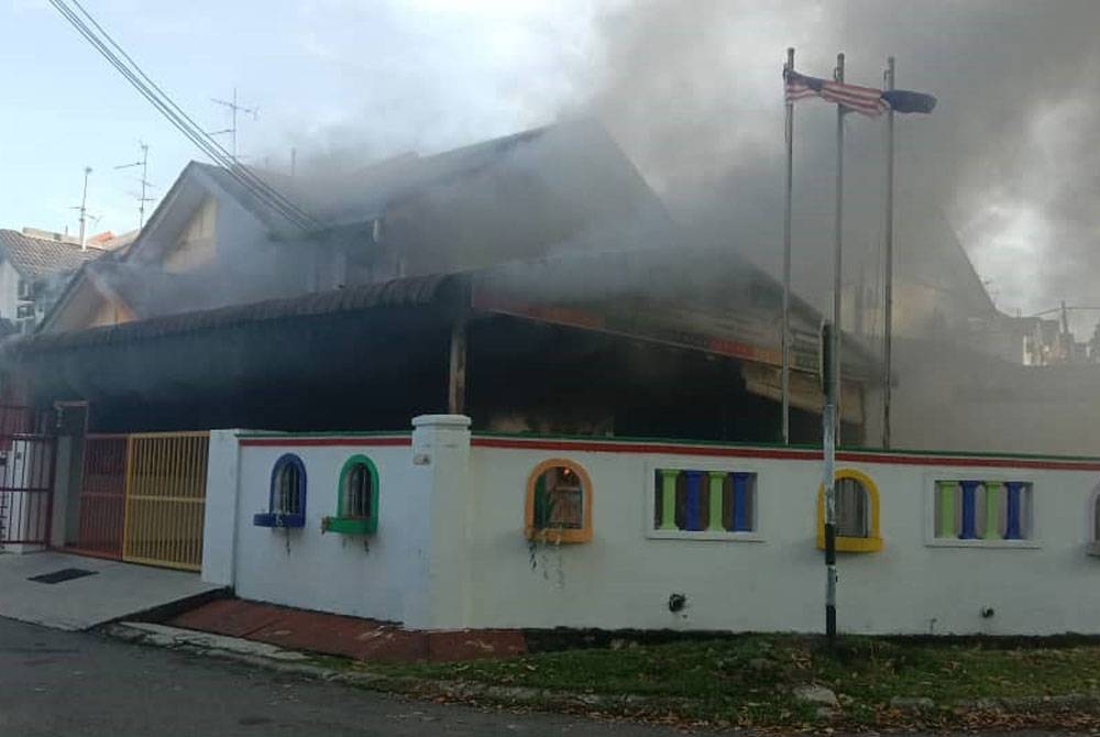 Keadaan bangunan tadika yang terbakar.